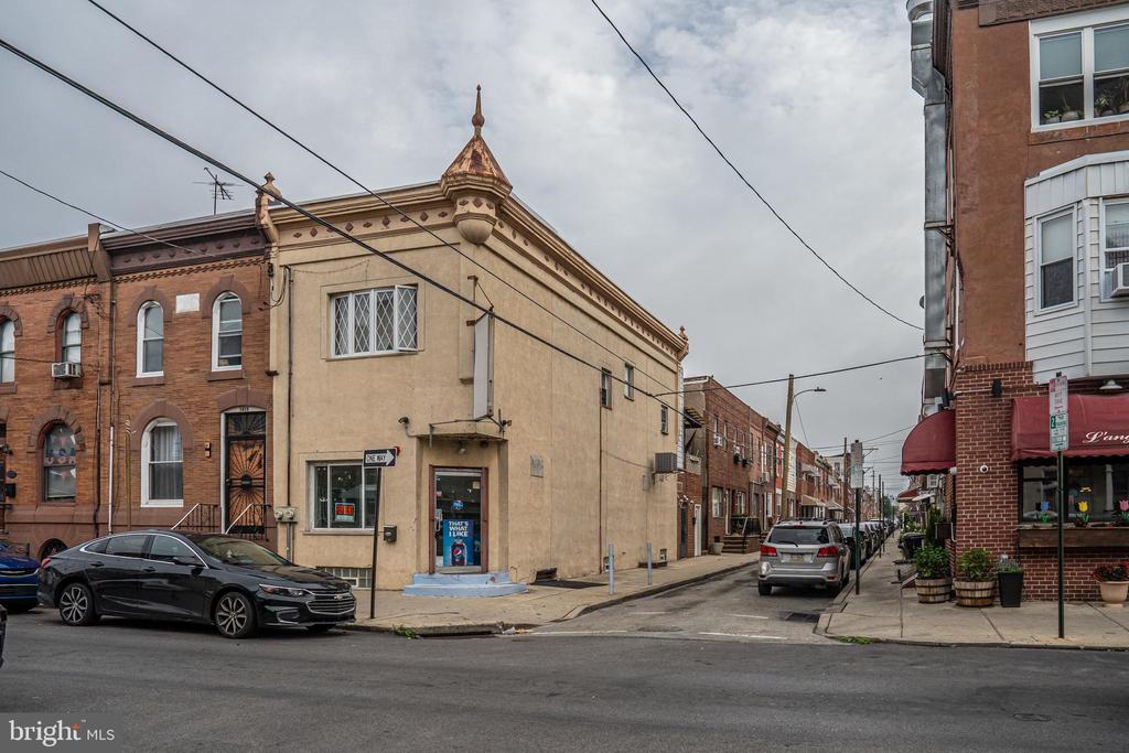 1417 W PORTER STREET