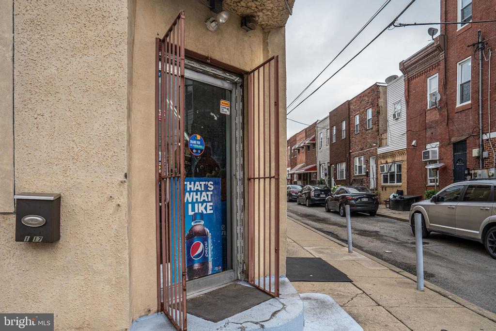 1417 W PORTER STREET