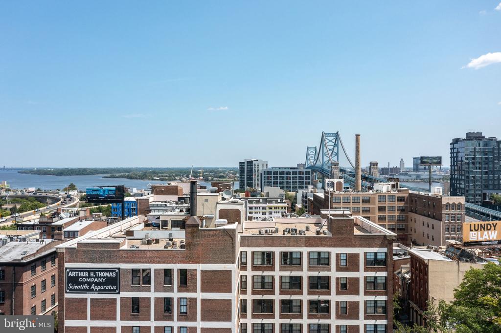 315 NEW STREET 618