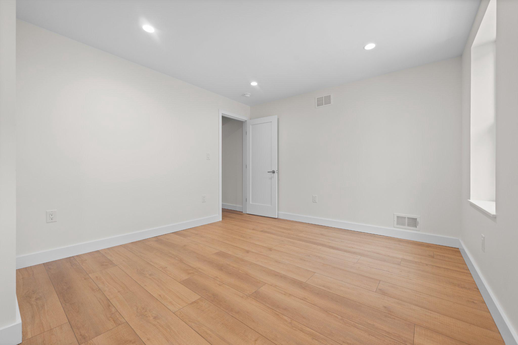 440 POPLAR STREET