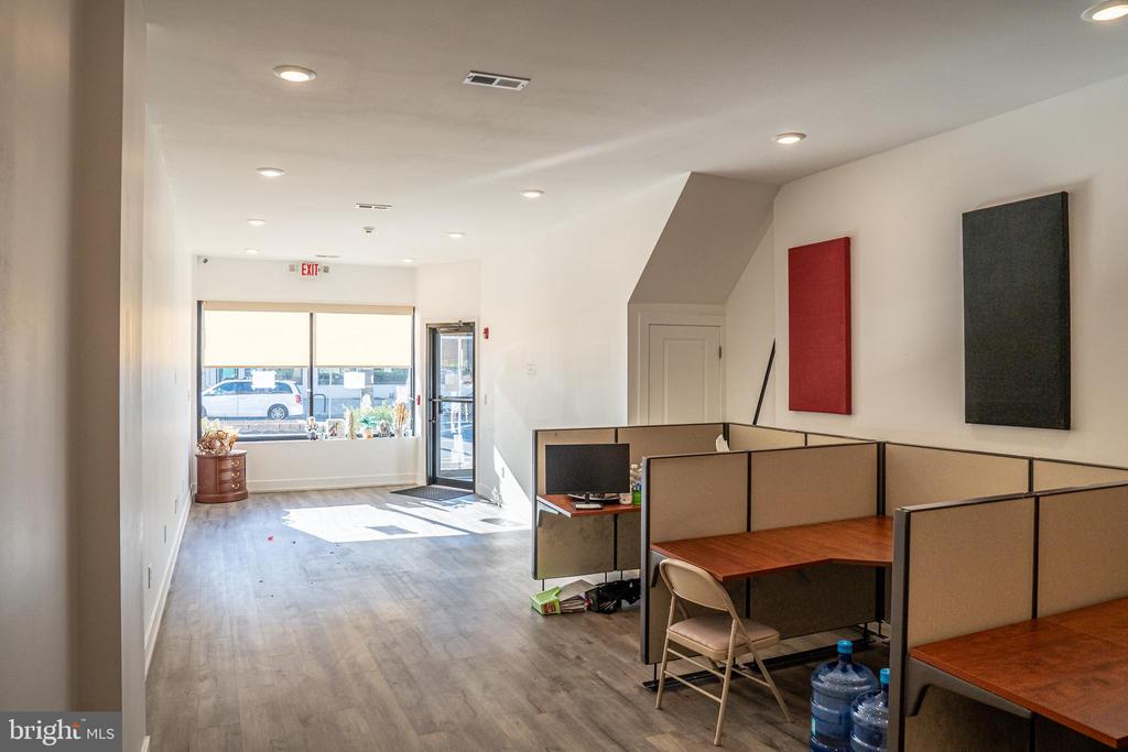 2440 S BROAD STREET FIRST FLOOR