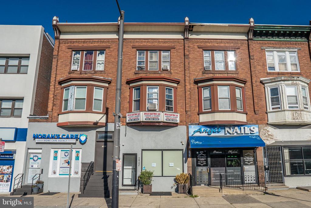 2440 S BROAD STREET FIRST FLOOR