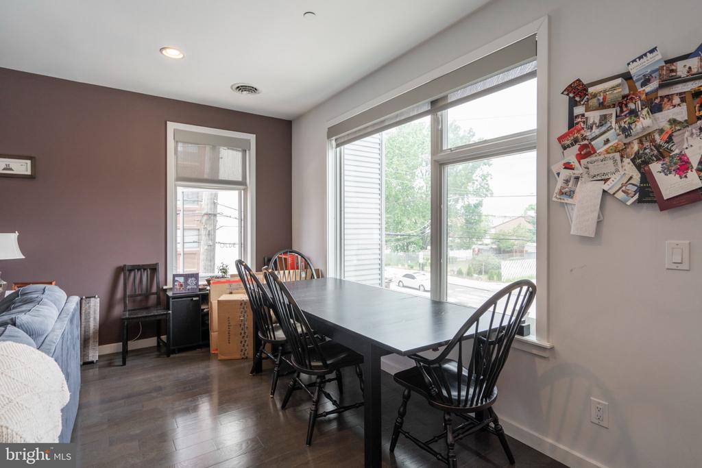 1233 N 3RD STREET Unit: B