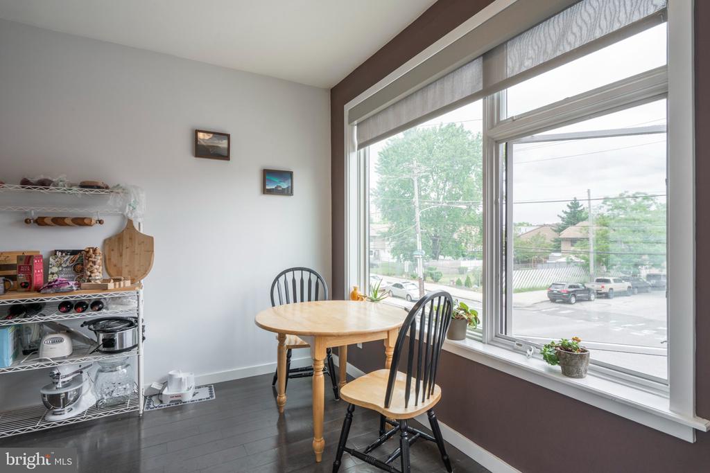 1233 N 3RD STREET Unit: B