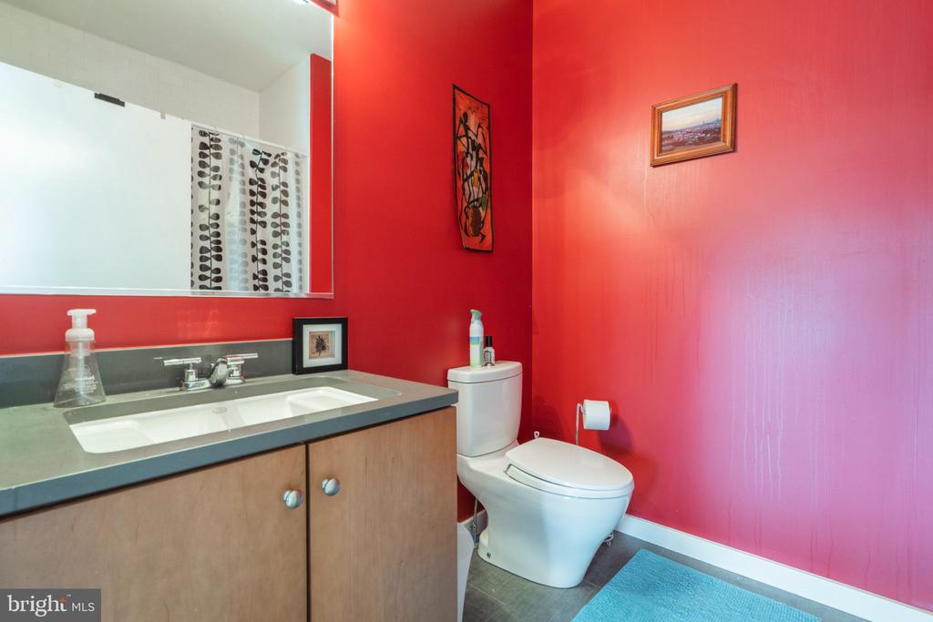 1233 N 3RD STREET Unit: B