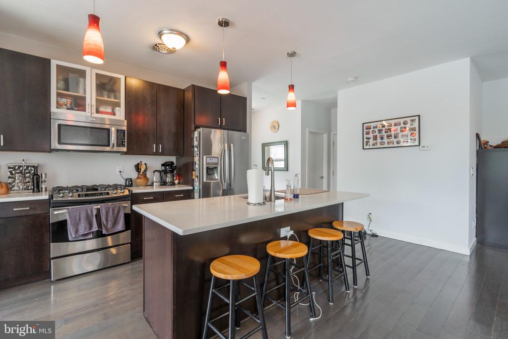 1233 N 3RD STREET Unit: B