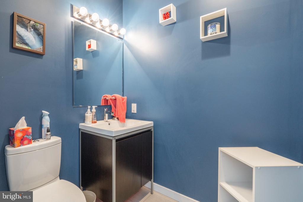 1233 N 3RD STREET Unit: B