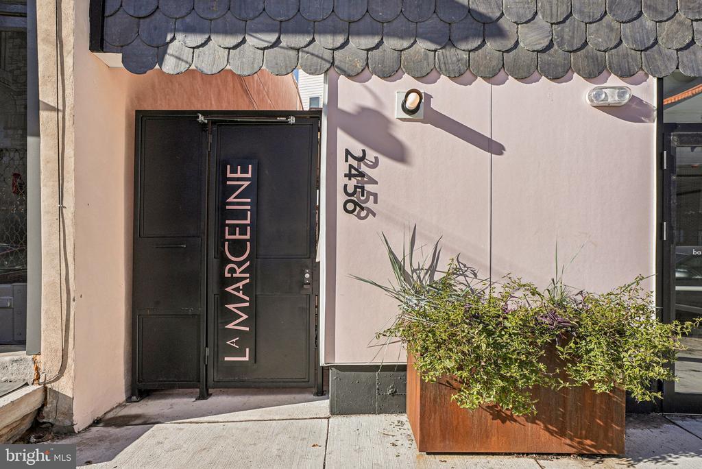 2456 FRANKFORD AVENUE Unit: 9