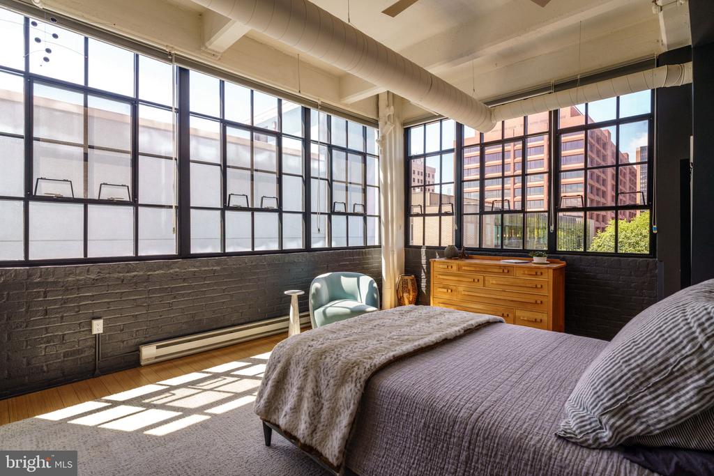 20-22 N 3RD STREET Unit: 401