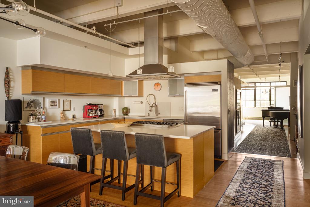 20-22 N 3RD STREET Unit: 401