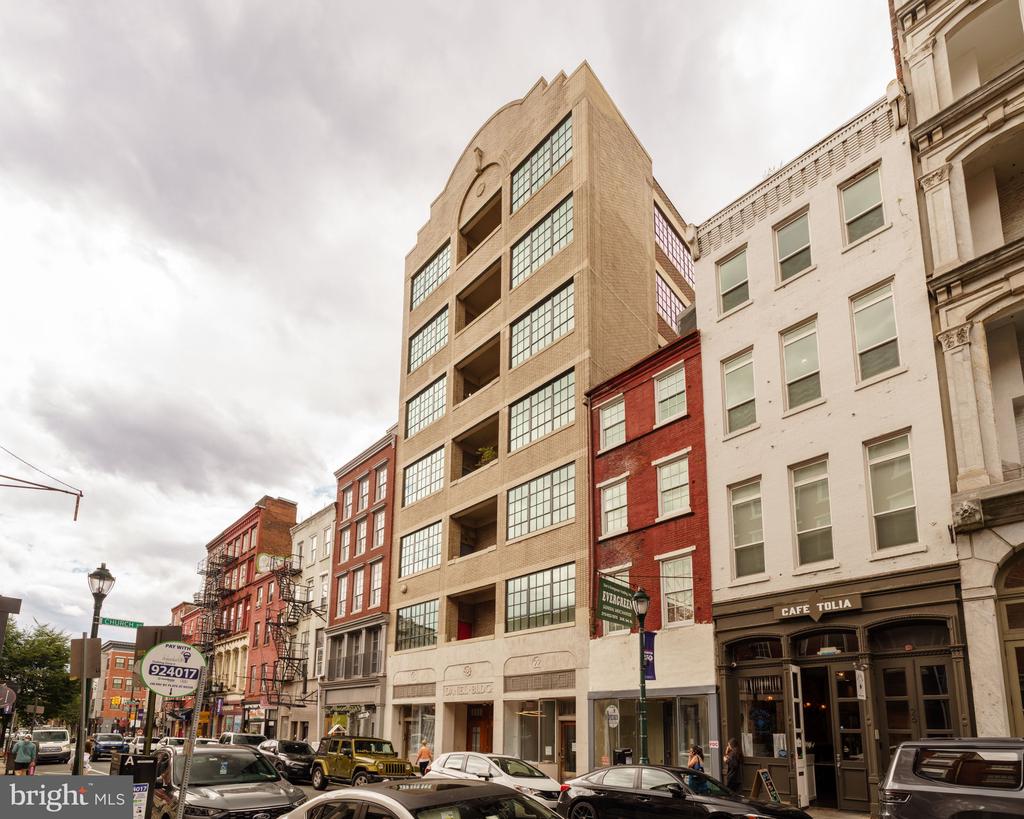 20-22 N 3RD STREET Unit: 401