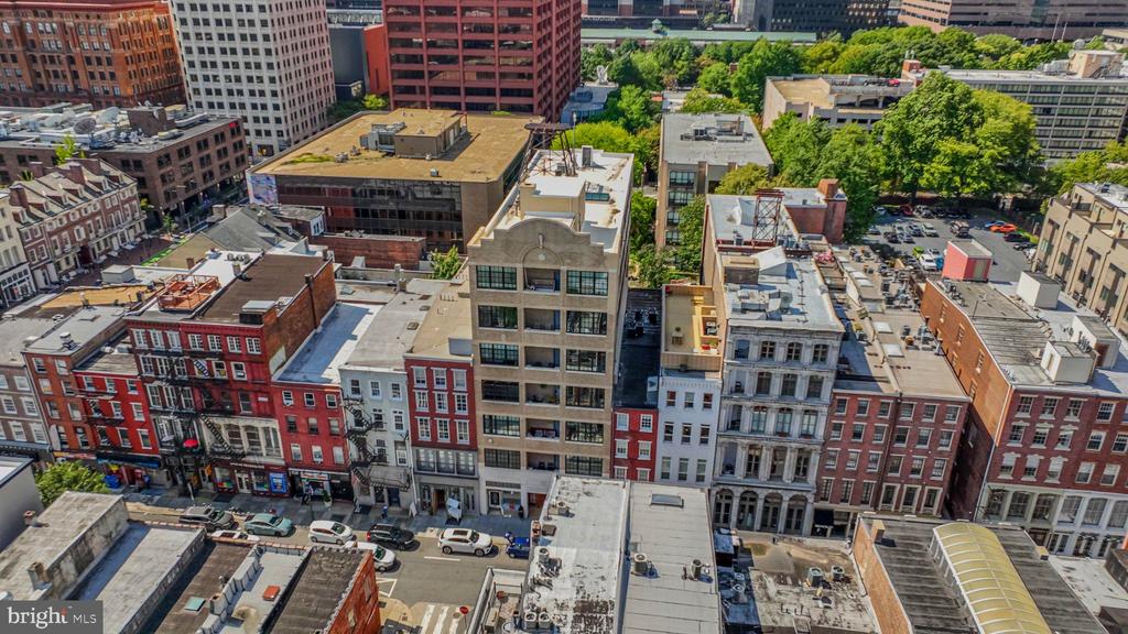 20-22 N 3RD STREET Unit: 401