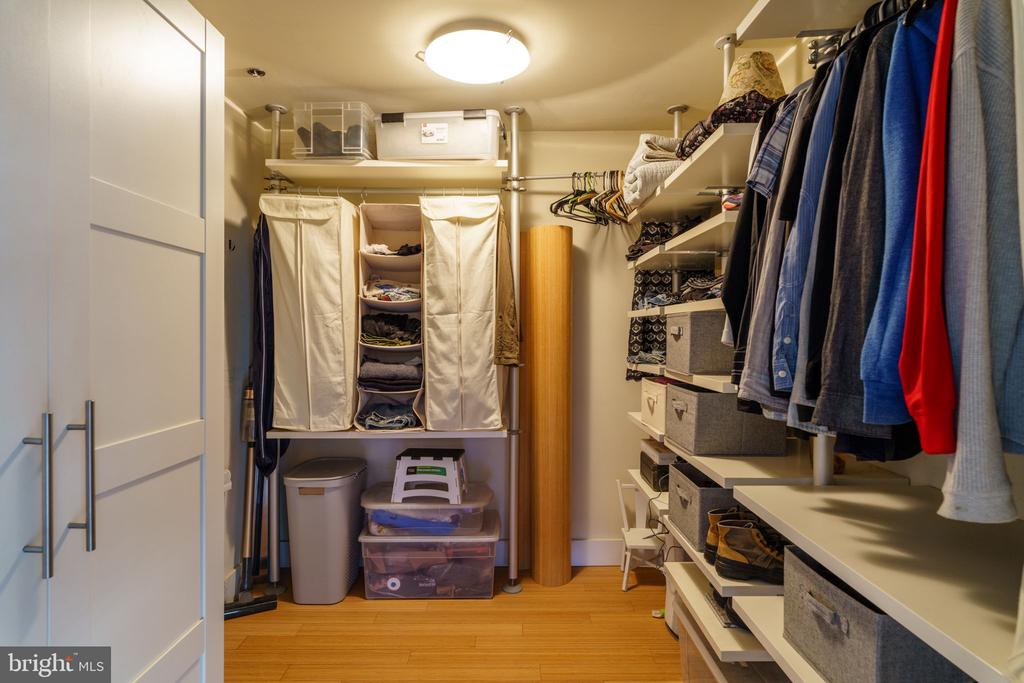 20-22 N 3RD STREET Unit: 401
