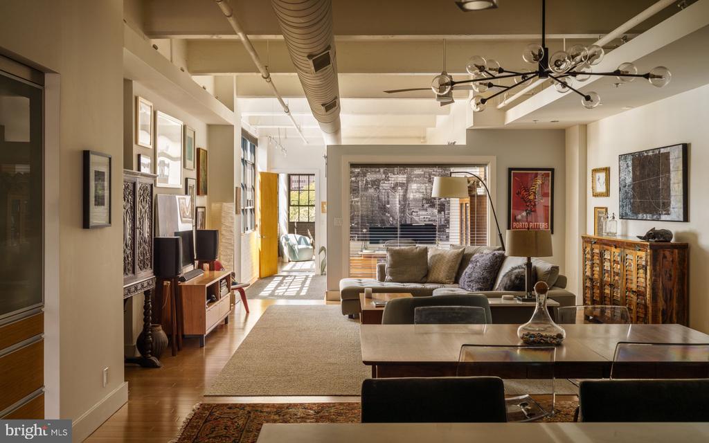 20-22 N 3RD STREET Unit: 401