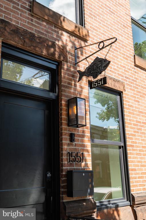1551 E BERKS STREET