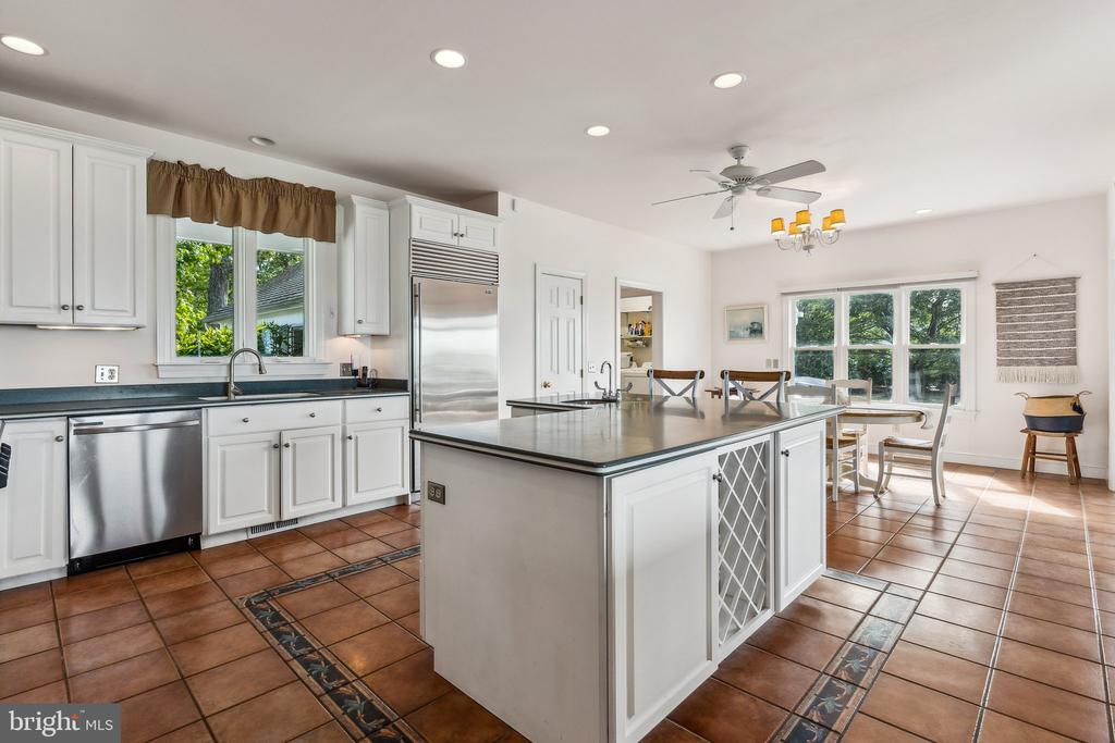 245 LIGHTHOUSE VIEW DRIVE