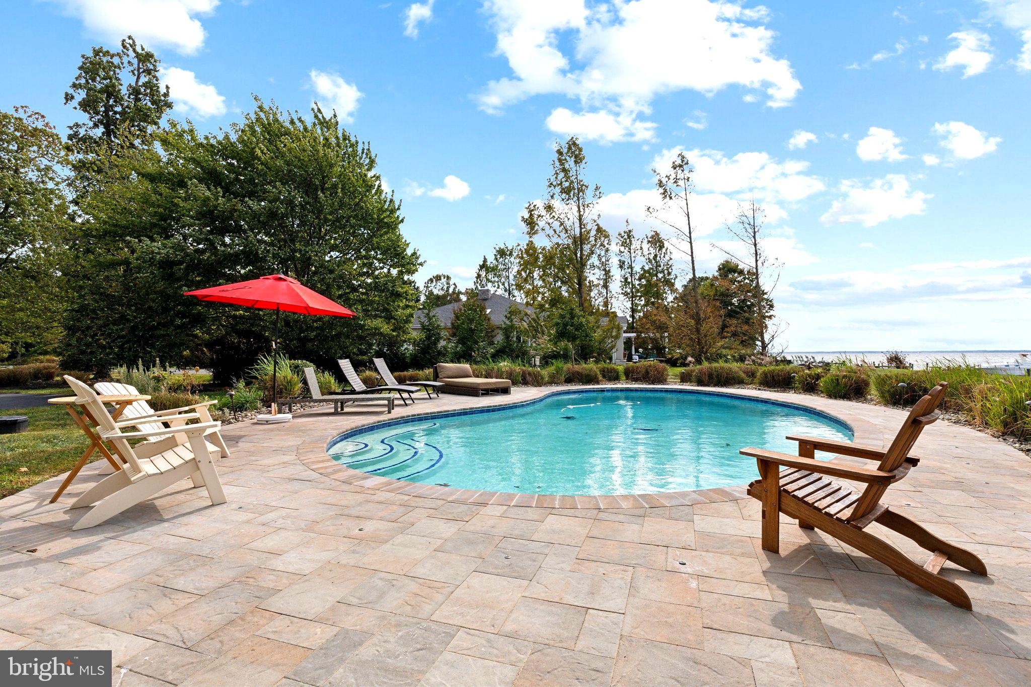 245 LIGHTHOUSE VIEW DRIVE