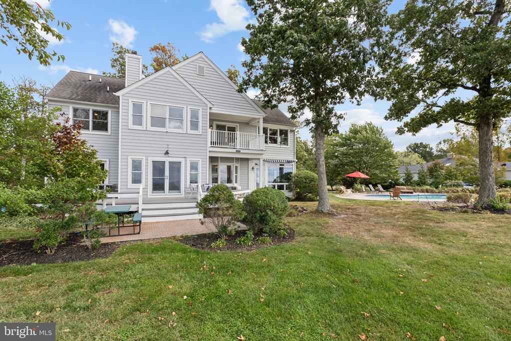245 LIGHTHOUSE VIEW DRIVE
