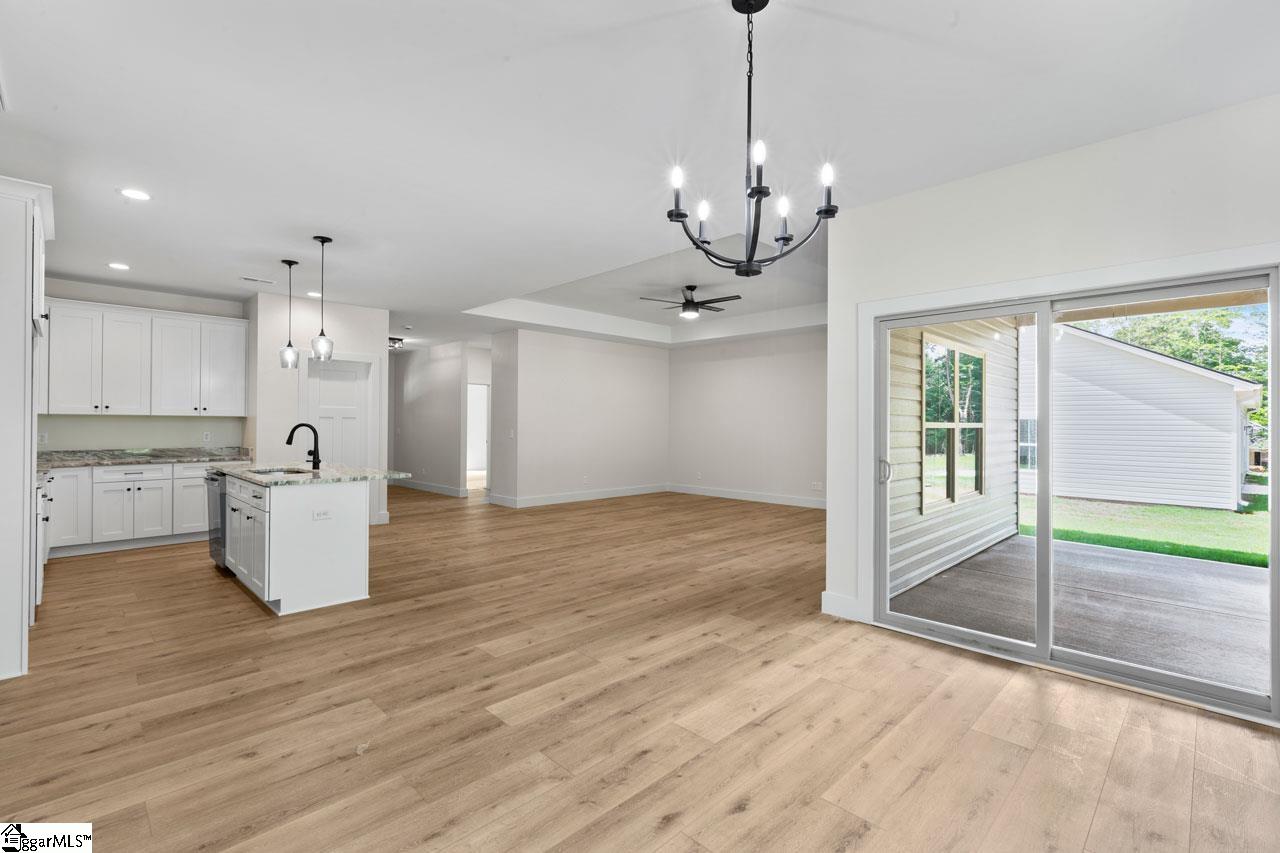 112 S Lakeview Drive