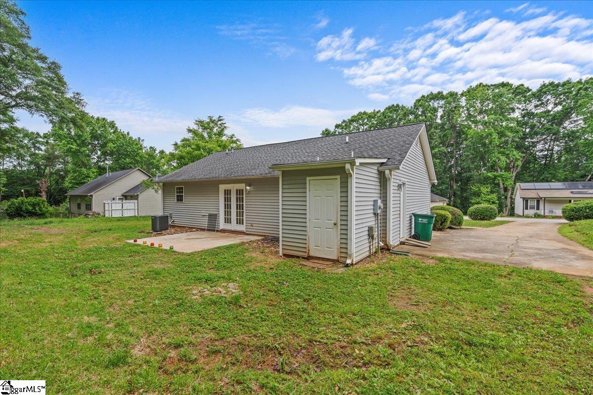 544 Holly Run Court