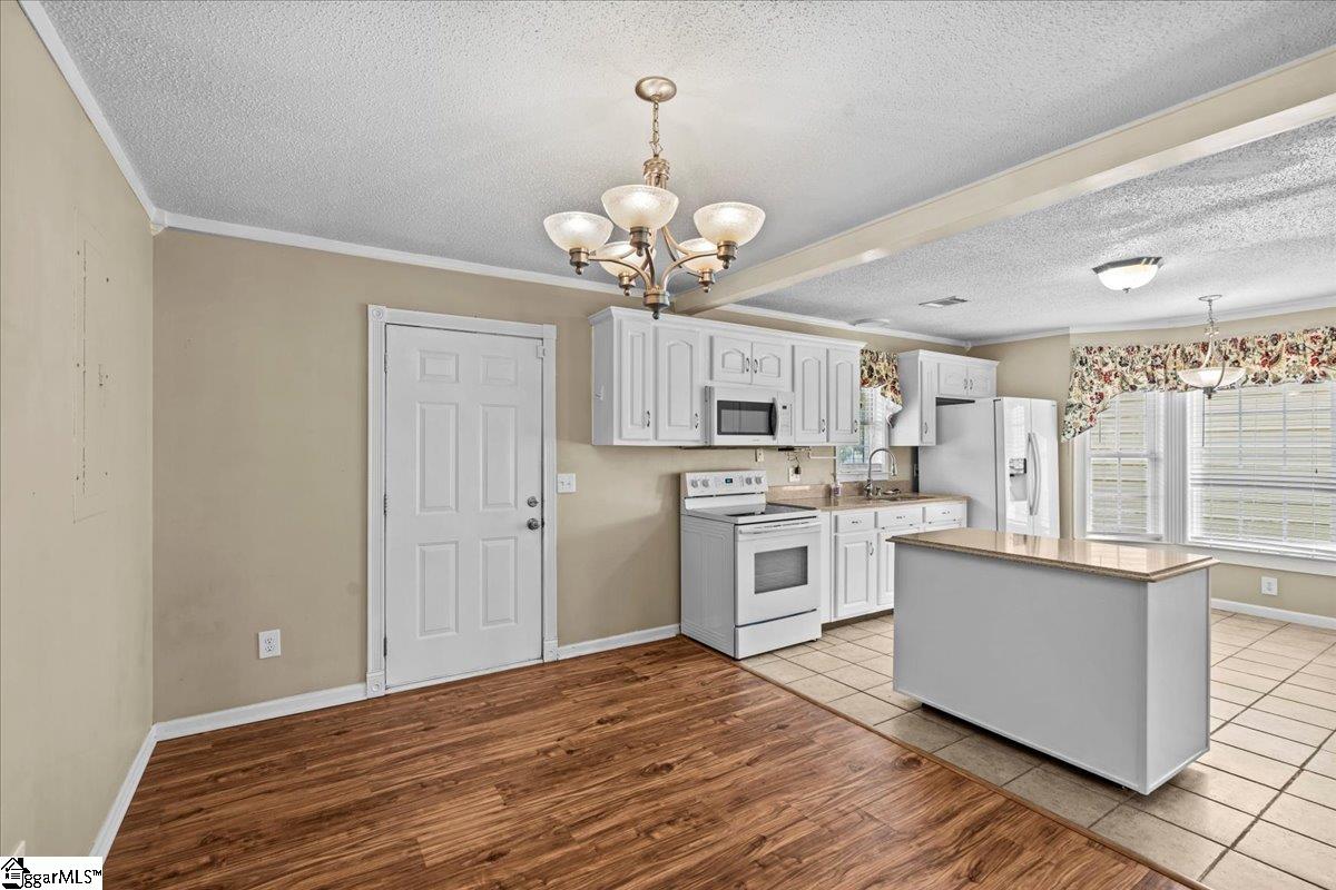 298 Askew Circle