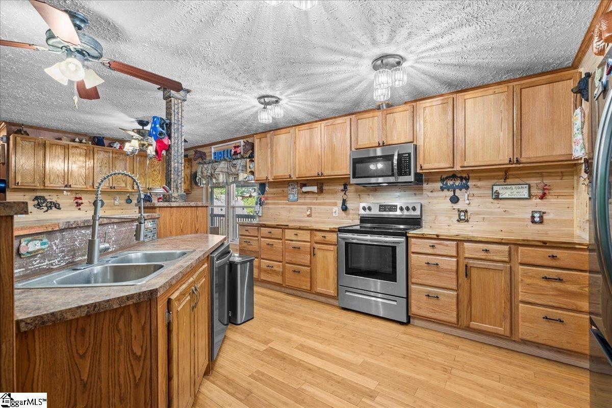 408 Burton Creekside Road