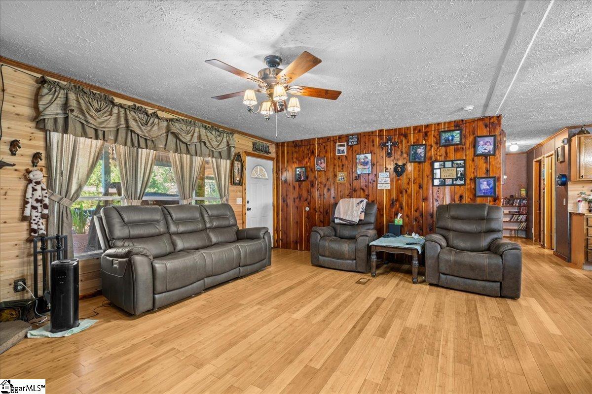 408 Burton Creekside Road