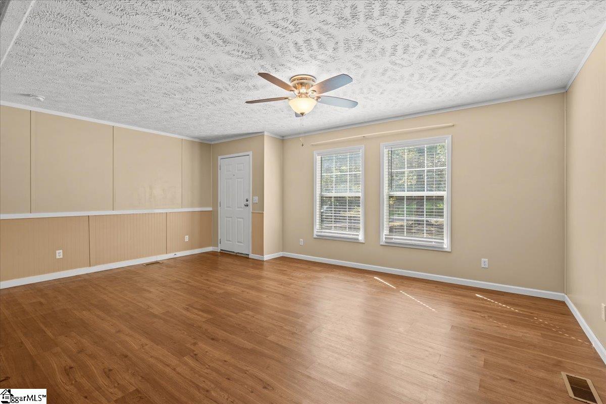 223 Red Oak Drive