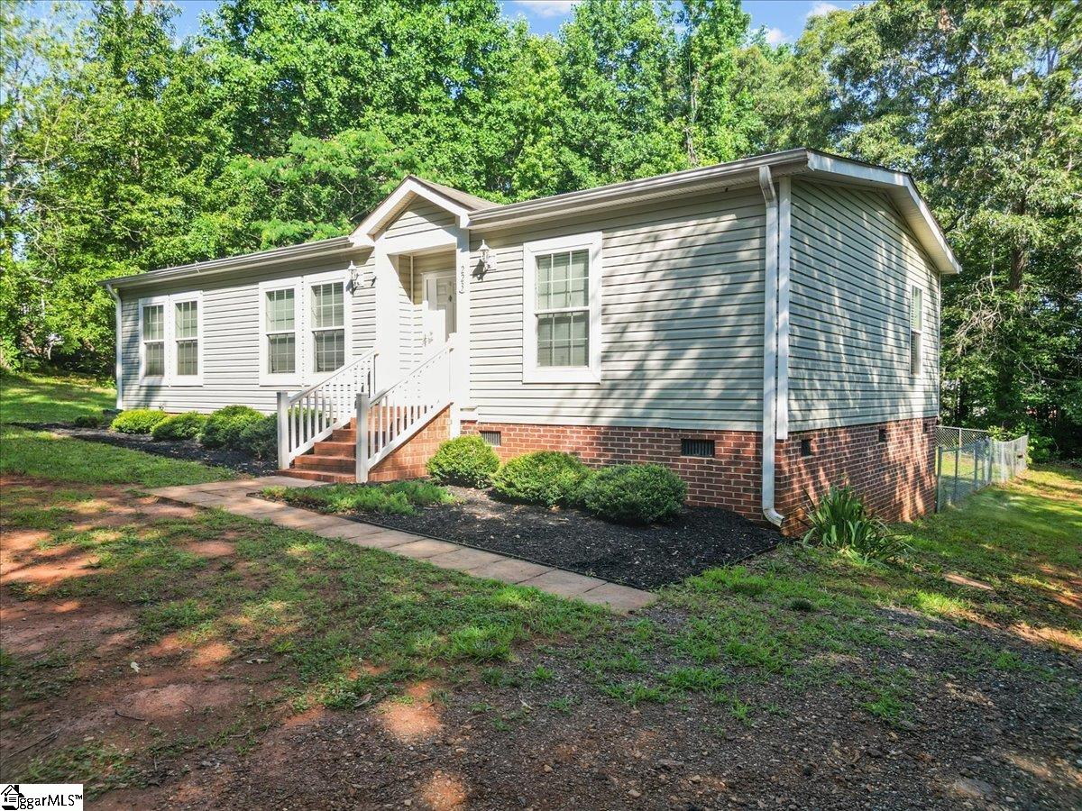 223 Red Oak Drive