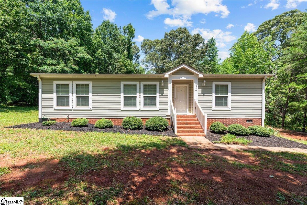 223 Red Oak Drive