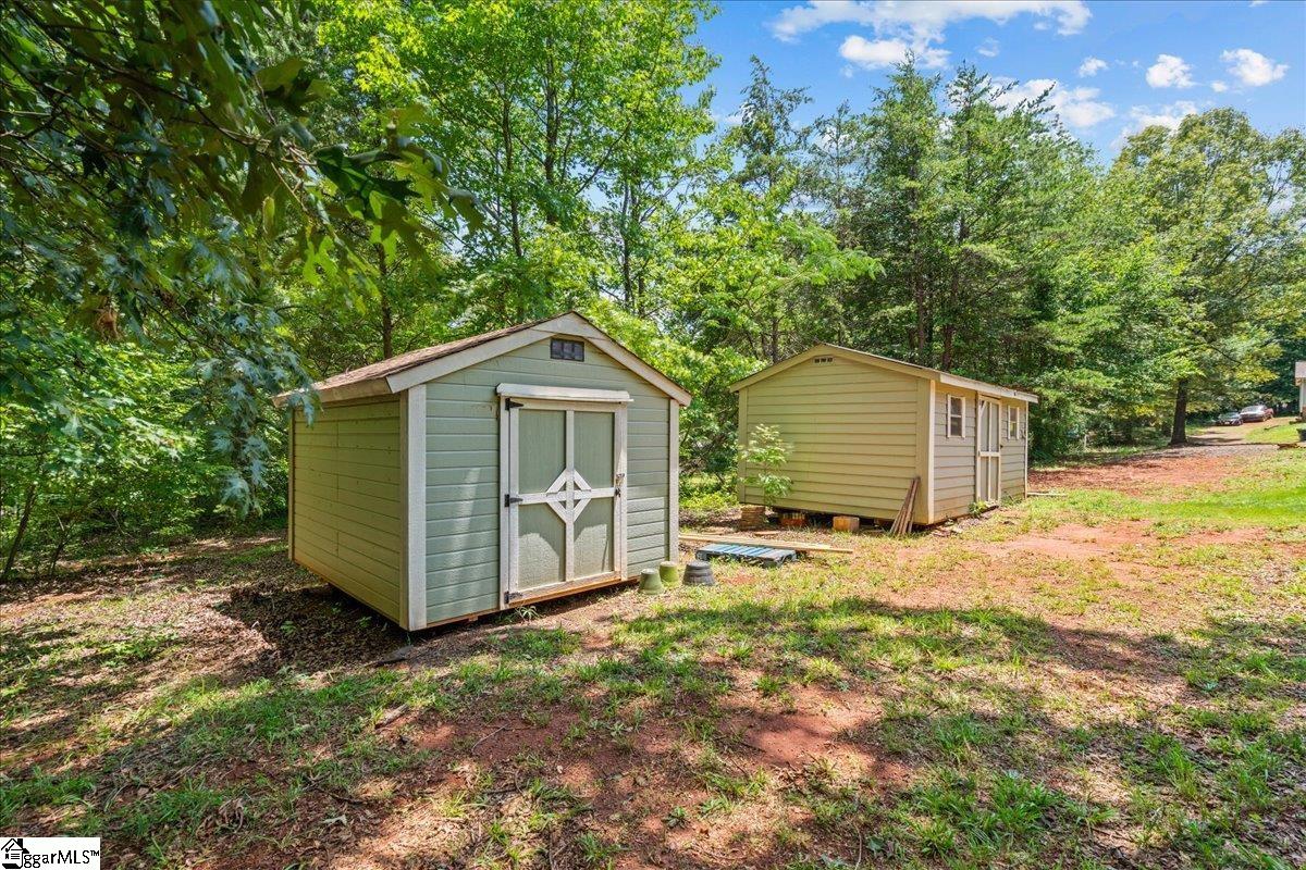 223 Red Oak Drive