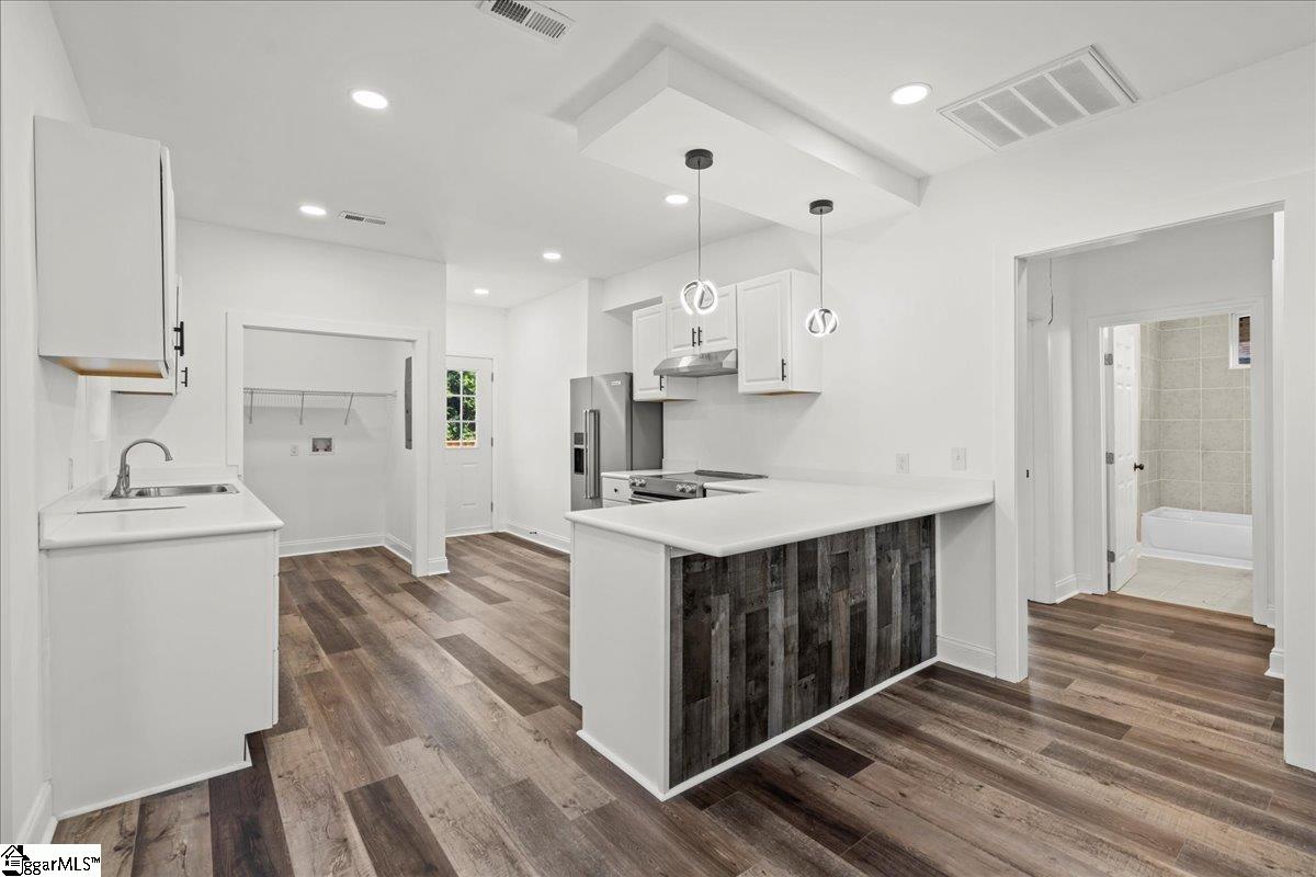 99 Allen Avenue