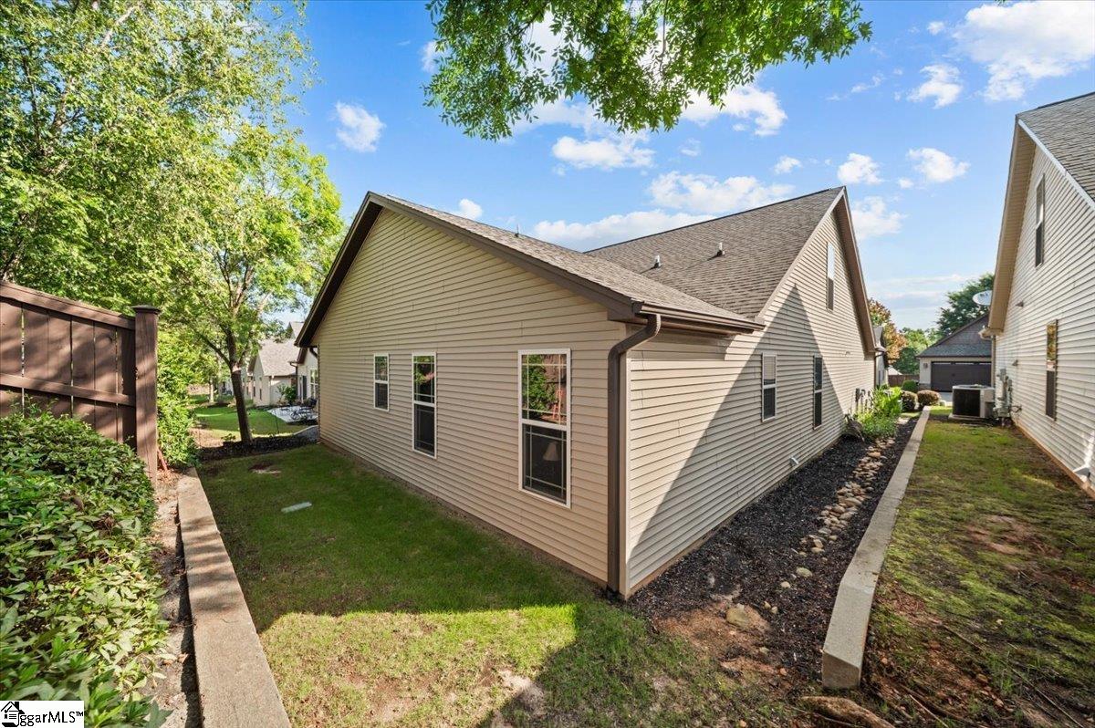 324 Brownstone Circle