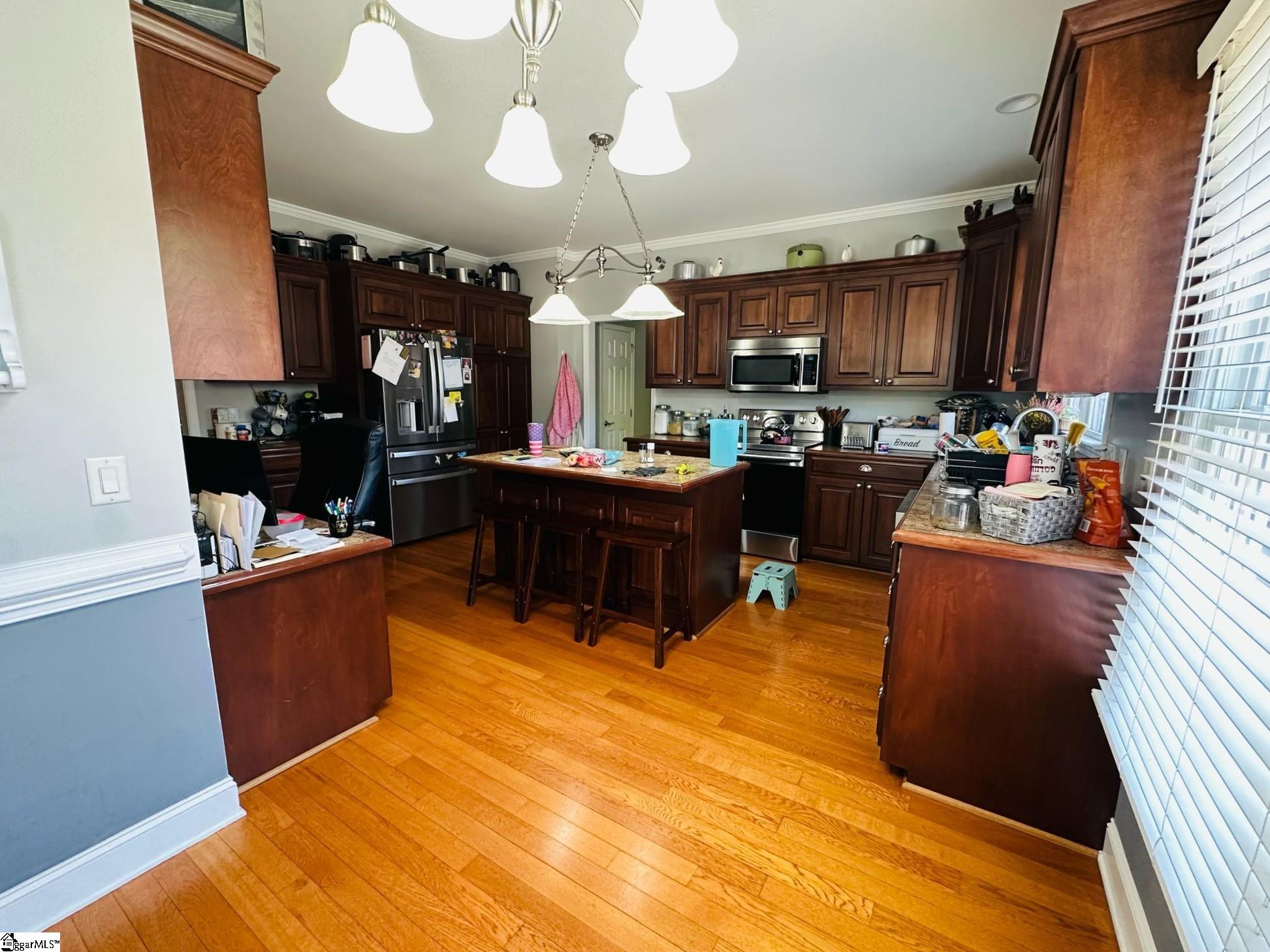 810 Tapestry Court