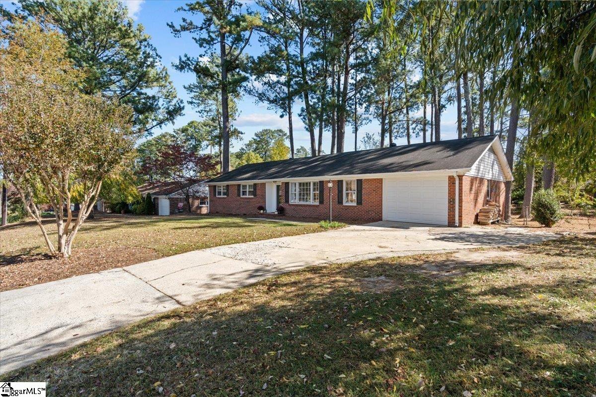 14 Ellesmere Drive, Greenville