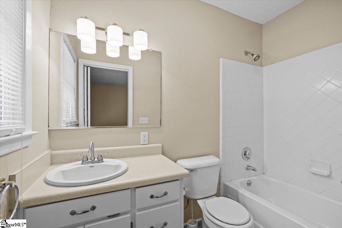 305 Brookside Drive, Union