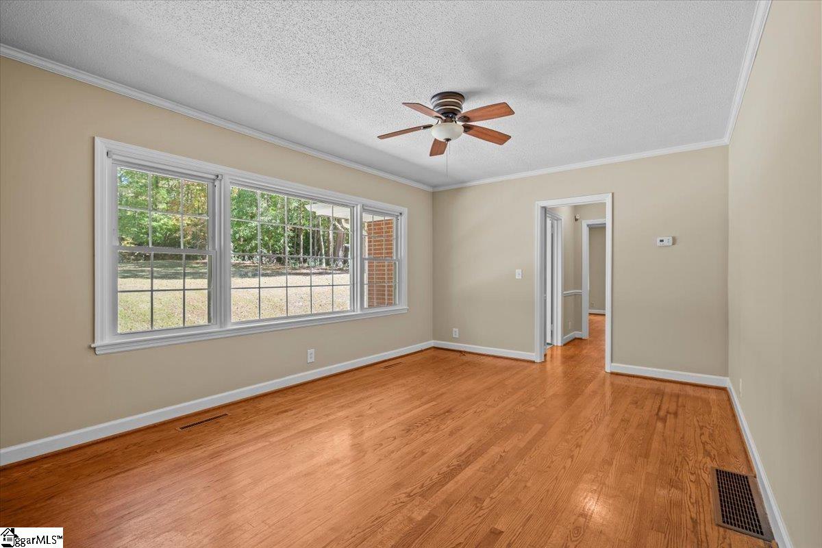 305 Brookside Drive, Union