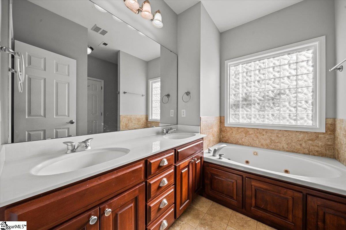 810 Tapestry Court, Boiling Springs