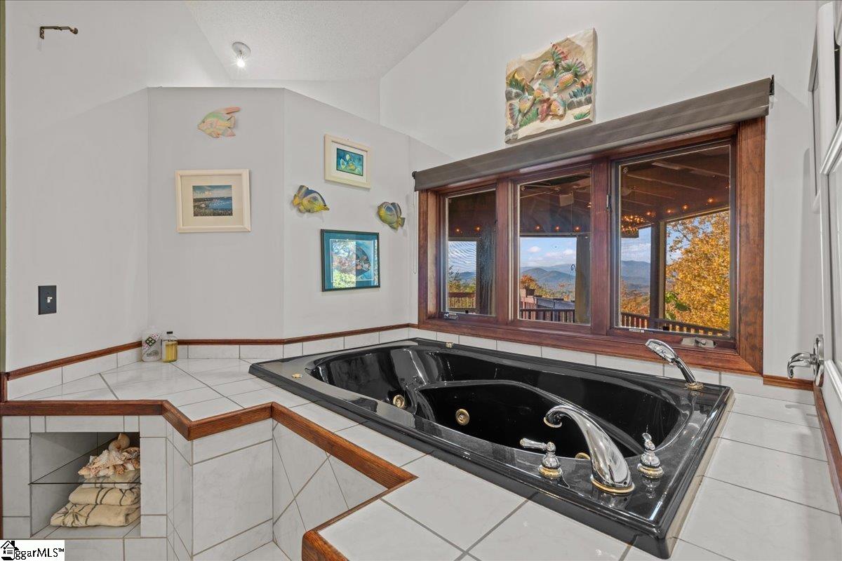 156 Overlook Drive