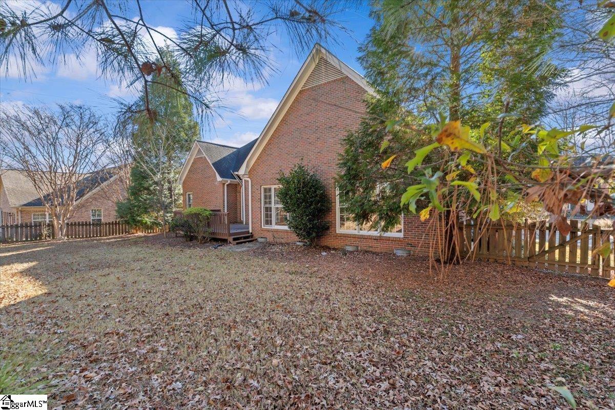 523 Meadowsweet Lane