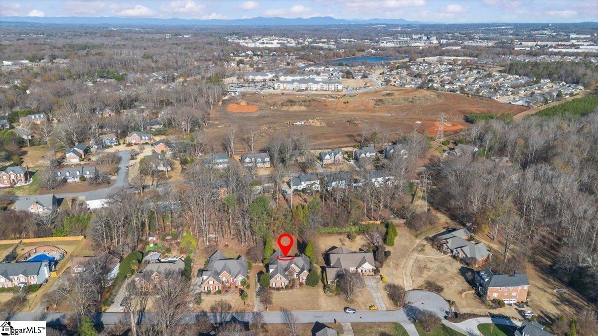 523 Meadowsweet Lane