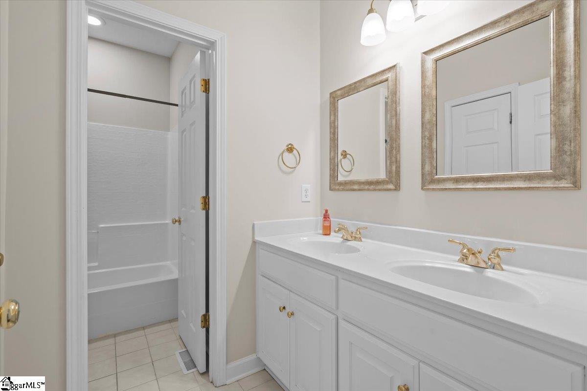 523 Meadowsweet Lane