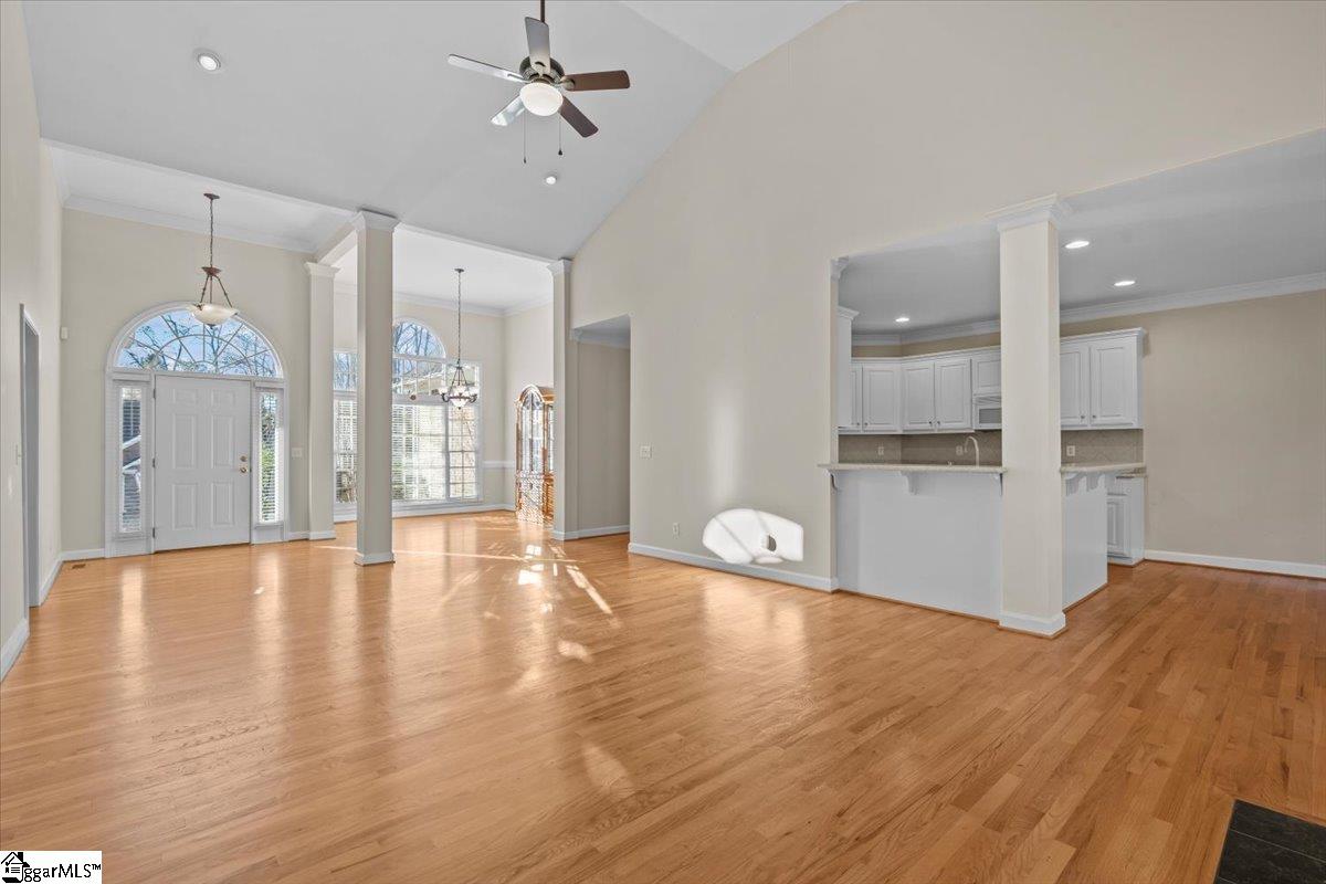 523 Meadowsweet Lane