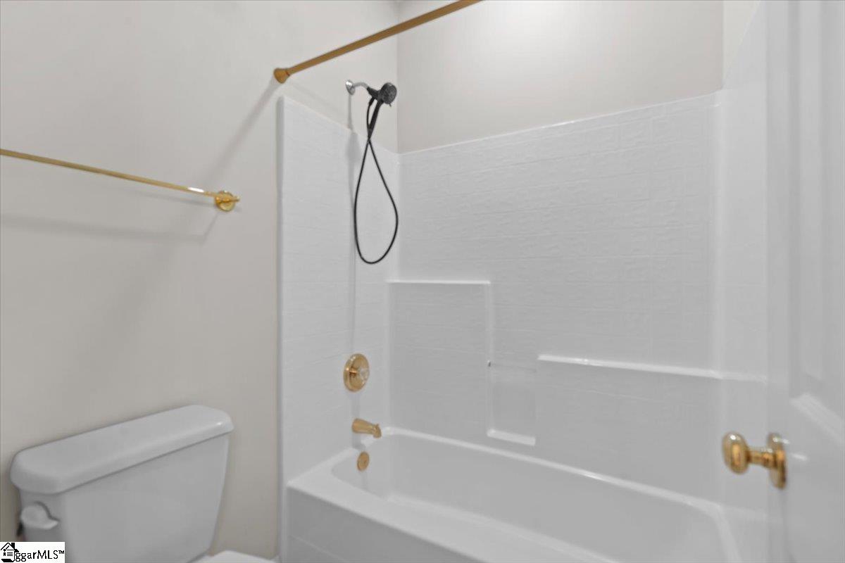 523 Meadowsweet Lane