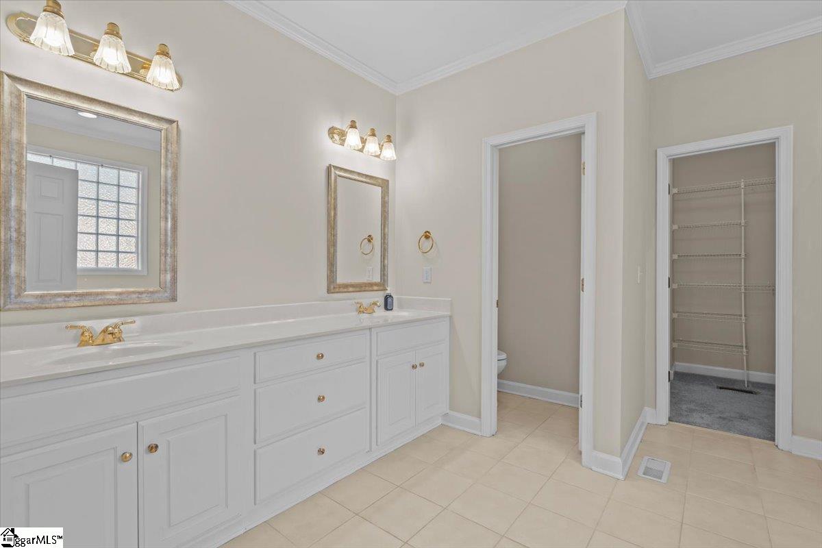 523 Meadowsweet Lane