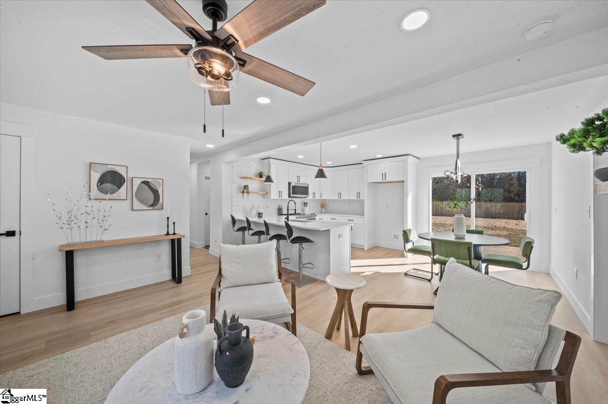 2304 Old Spartanburg Highway