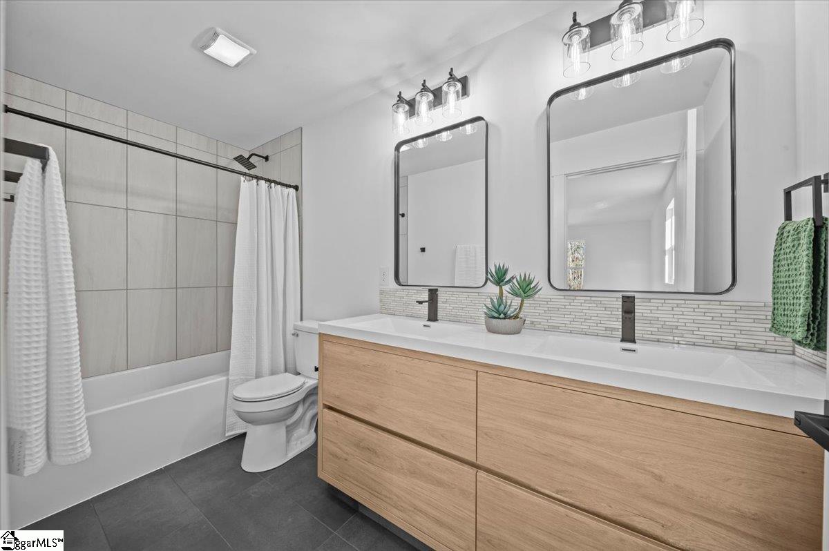 2304 Old Spartanburg Highway