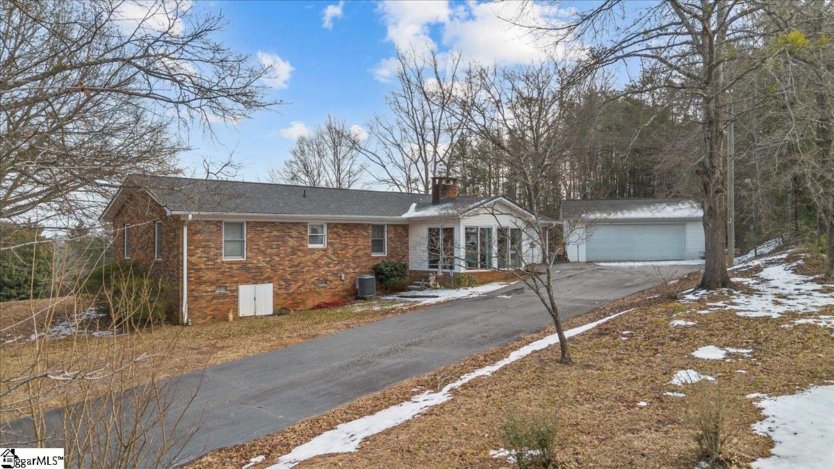 500 W Rutherford Street