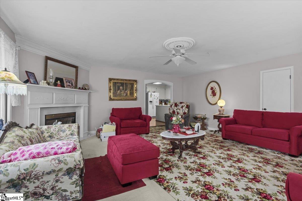 500 W Rutherford Street