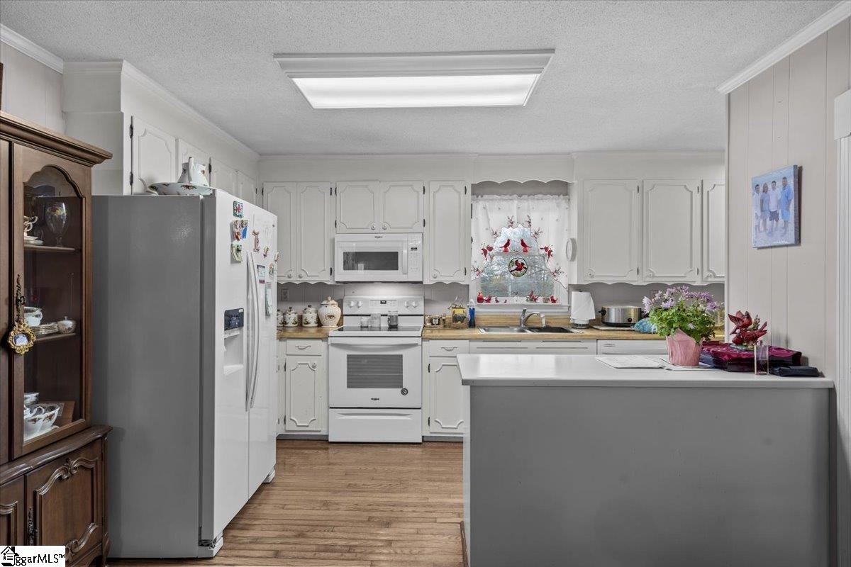 500 W Rutherford Street